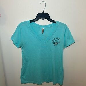 Rodante Surf Shop 30 years of core surf v-neck

Fits like a Large